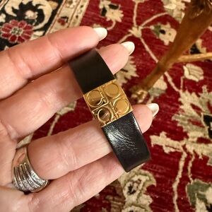 ❤️Salvatore Ferragamo Black and Gold Bracelet